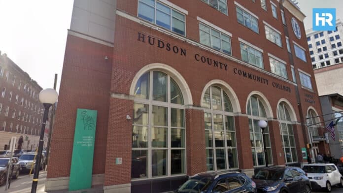 HCCC-Enrolls-Over-3000-Students-Record-Breaking-Free-Summer-Program_FI